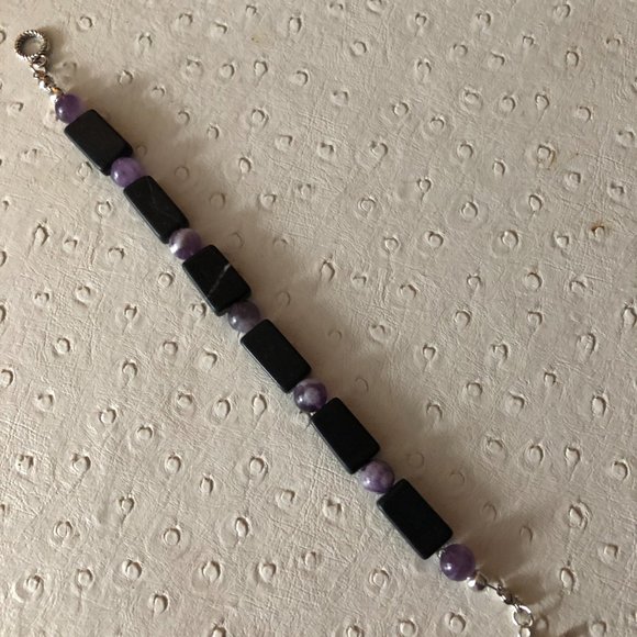 NEW Genuine Amethyst & Bloodstone gemstone bracelet New!! - Picture 2 of 3